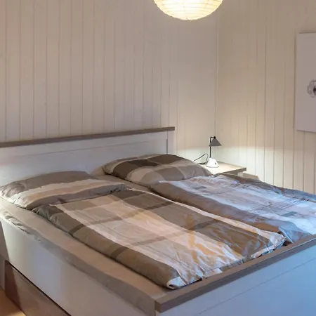2 Bedroom Beautiful In *